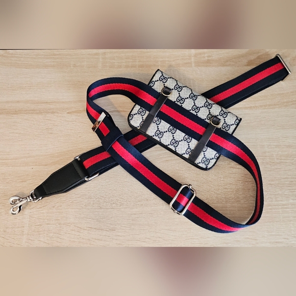 Authentic GUCCI Monogram GG Navy Blue Waist Bag or Crossbody - Picture 4 of 15